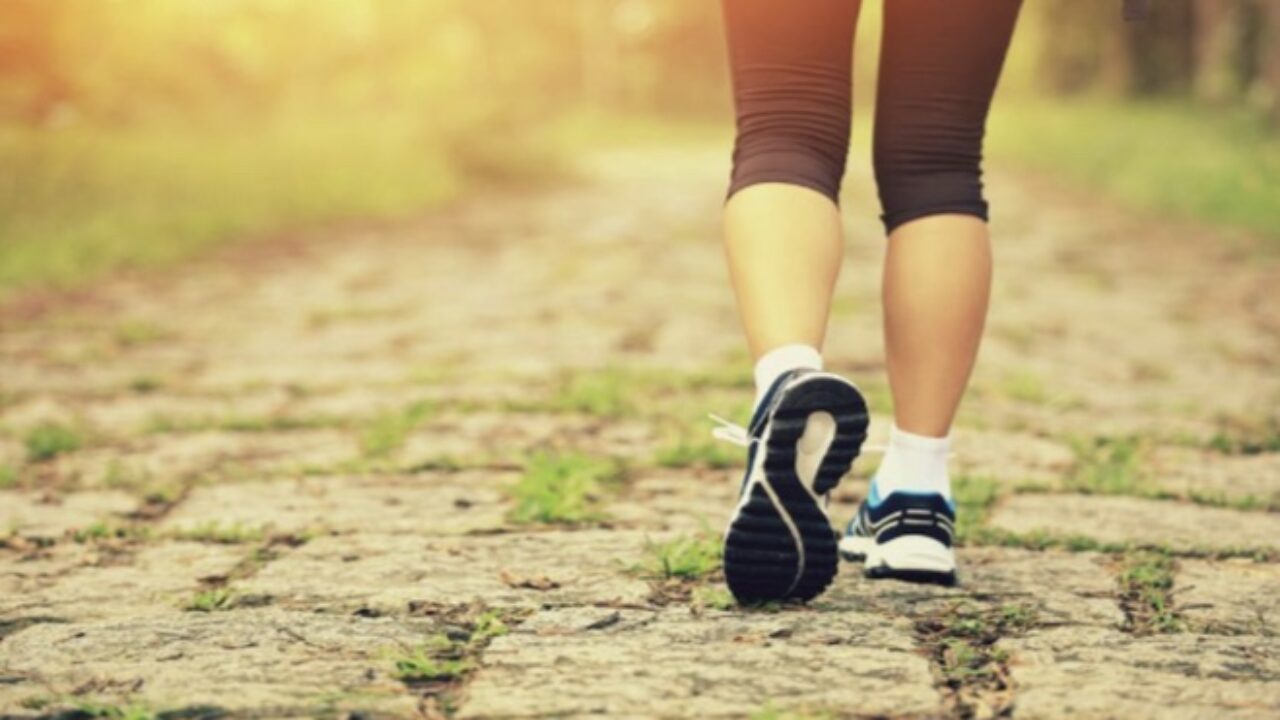 لباس ورزشی مخصوص پیاده روی چیست؟